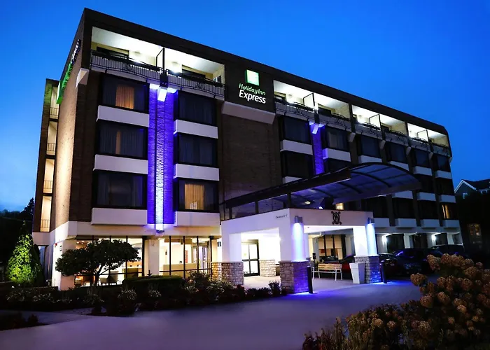 Best Hotels Near I-65 in Birmingham