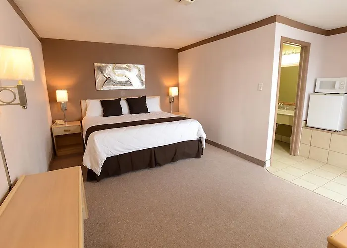 Best Hotels in Burlington, Kansas