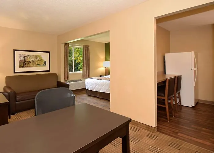 Best Hotels in Renton