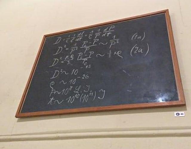 einstein blackboard - Como chegar e o que fazer em Oxford